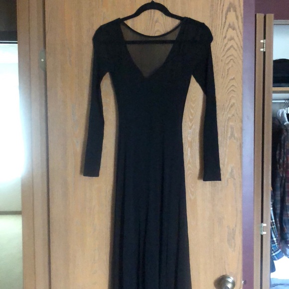 Black midi length dress - Picture 3 of 3